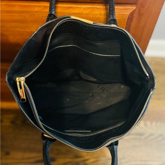 Burberry Black Embossed Leather Dewsbury Sachel - Picture 2 of 6